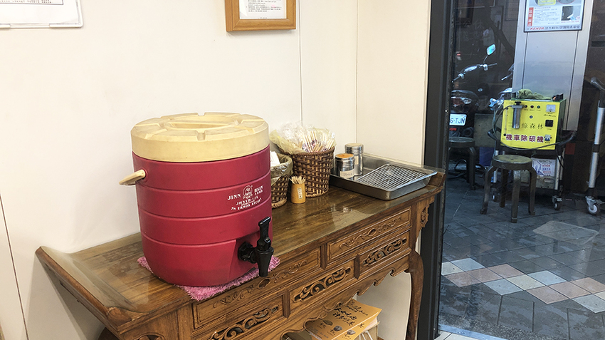 黃加雞腿,我不是他媽媽,永和太平洋百貨,永和比漾廣場,永和摩鐵,永和愛摩兒,永和電影院,永和便宜便當,食尚玩家推薦炸雞腿,食尚玩家推薦永和美食