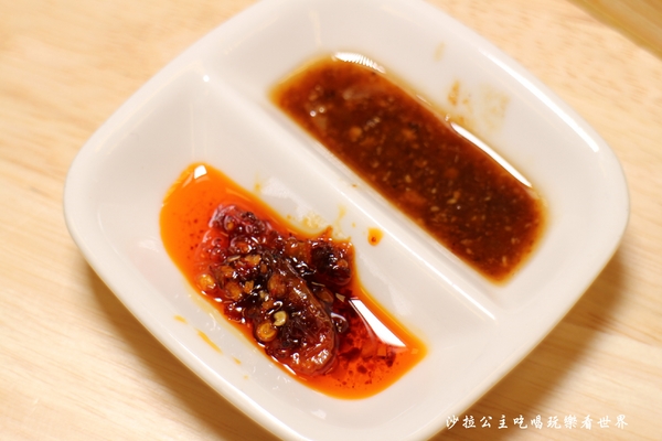 小二月飯湯(新莊幸福店)：食尚玩家介紹.新莊美食『小二月飯湯(新莊幸福店)』一個人也能吃迷你版蒸籠海鮮塔火鍋