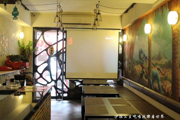 余記新川味肉麵館:古亭.公館美食『余記新川味肉麵館』牛肉麵/羊肋排/客家梅干扣肉/牛肉巨無霸