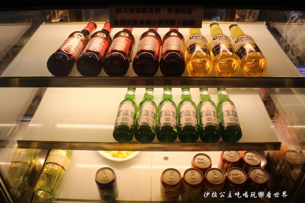 余記新川味肉麵館:古亭.公館美食『余記新川味肉麵館』牛肉麵/羊肋排/客家梅干扣肉/牛肉巨無霸