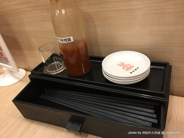 大阪王將餃子專賣店(台中廣三SOGO店)：【食記】台中大阪王將餃子專賣店 Osaka Ohsho Since 1969 廣三SOGO店@西區草悟道-捷運BRT科博館 : 50年歷史日式餃子連鎖店, 只推炸雞跟炒麵…餃子就算了XD