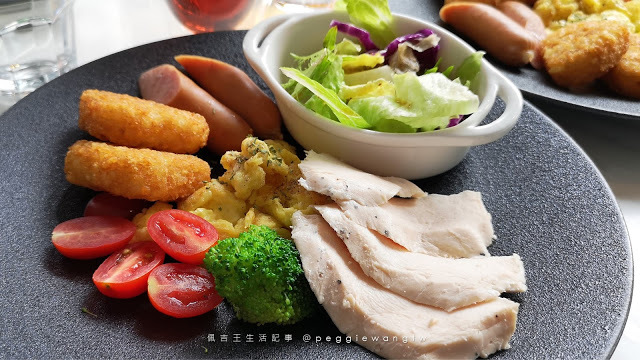 台北東區住宿-Hotel poispois泡泡飯店_佩吉王生活記事 台北住宿︱Hotel poispois泡泡飯店:牛乳石鹼主題房.豐富MiniBar.遠眺101煙火空中酒吧︱捷運忠孝敦化