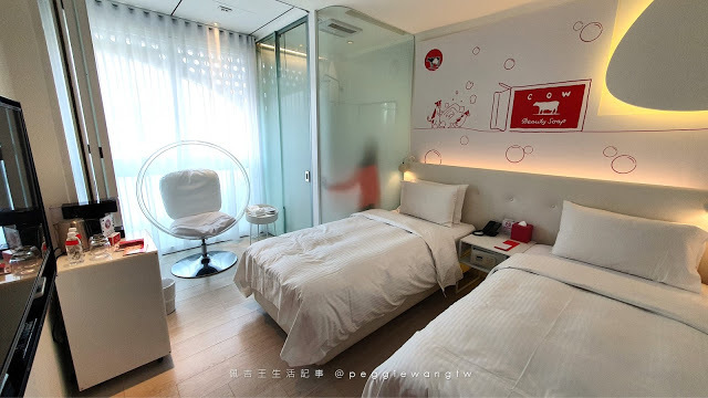 台北東區住宿-Hotel poispois泡泡飯店_佩吉王生活記事 台北住宿︱Hotel poispois泡泡飯店:牛乳石鹼主題房.豐富MiniBar.遠眺101煙火空中酒吧︱捷運忠孝敦化