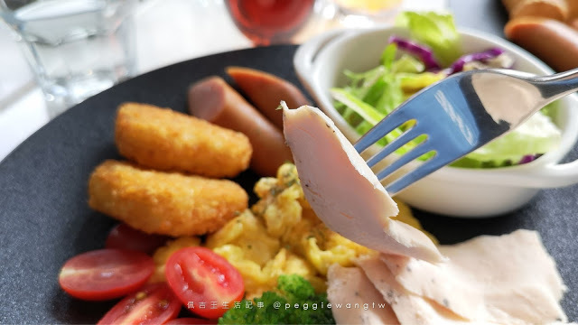 台北東區住宿-Hotel poispois泡泡飯店_佩吉王生活記事 台北住宿︱Hotel poispois泡泡飯店:牛乳石鹼主題房.豐富MiniBar.遠眺101煙火空中酒吧︱捷運忠孝敦化