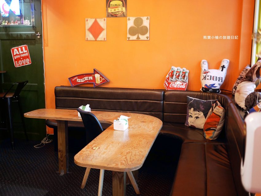 喜劇收場美式漢堡店，大學生最愛的美式餐廳，新竹巨城旁適合聚餐聊天好去處！內文附詳細菜單。 @熊寶小榆の旅遊日記