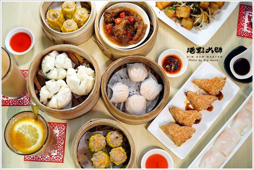 【桃園美食】港點大師．季節限定鮮蒸活體大閘蟹、小龍蝦料理新菜單!廣豐新天地美食推薦!