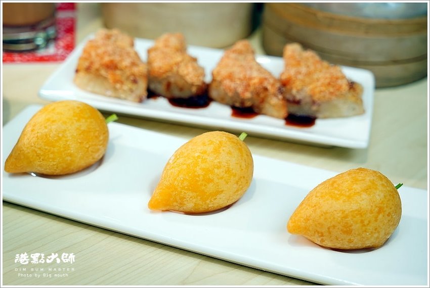 【桃園美食】港點大師．季節限定鮮蒸活體大閘蟹、小龍蝦料理新菜單!廣豐新天地美食推薦!