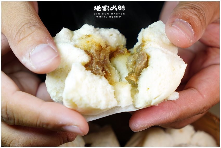 【桃園美食】港點大師．季節限定鮮蒸活體大閘蟹、小龍蝦料理新菜單!廣豐新天地美食推薦!