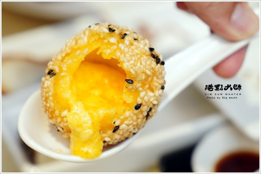 【桃園美食】港點大師．季節限定鮮蒸活體大閘蟹、小龍蝦料理新菜單!廣豐新天地美食推薦!