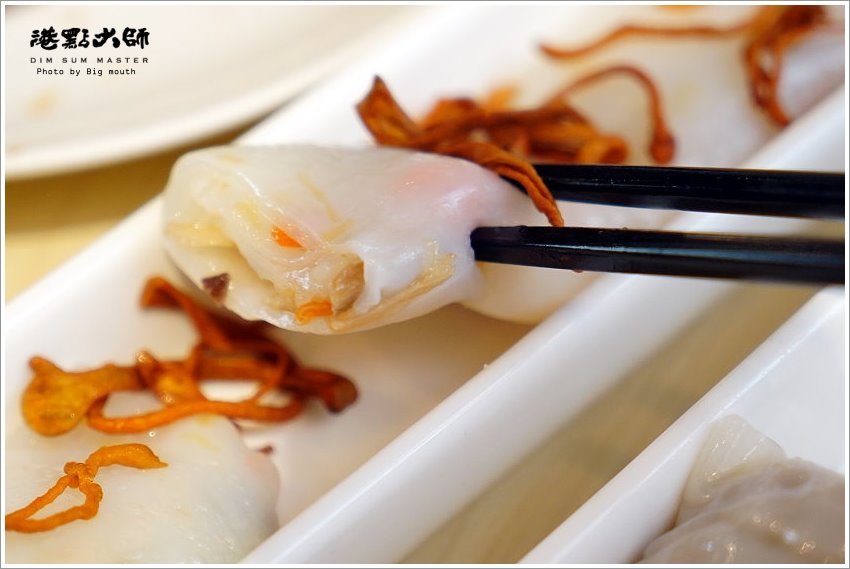 【桃園美食】港點大師．季節限定鮮蒸活體大閘蟹、小龍蝦料理新菜單!廣豐新天地美食推薦!