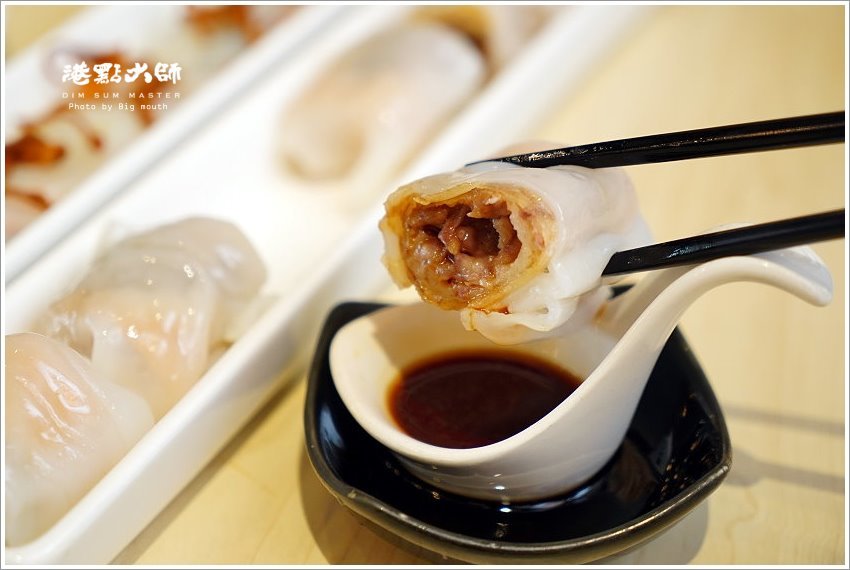 【桃園美食】港點大師．季節限定鮮蒸活體大閘蟹、小龍蝦料理新菜單!廣豐新天地美食推薦!