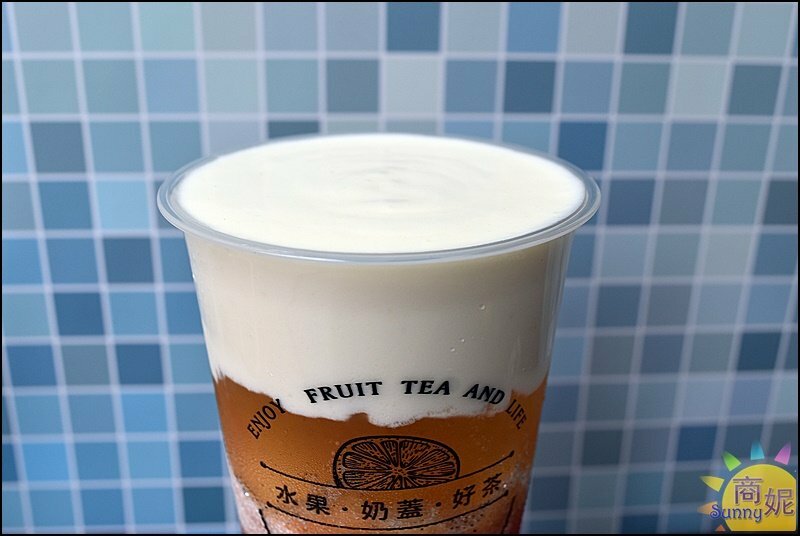 拾覺多層次夢幻系飲品！滿滿料超厚奶蓋期間限定自由配兩杯86元加1元多一杯-商妮吃喝遊樂