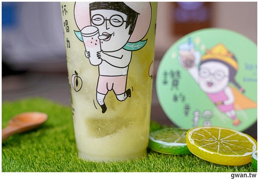 咀嚼控快筆記～層層配料超滿足,這杯根本配料吃到飽！