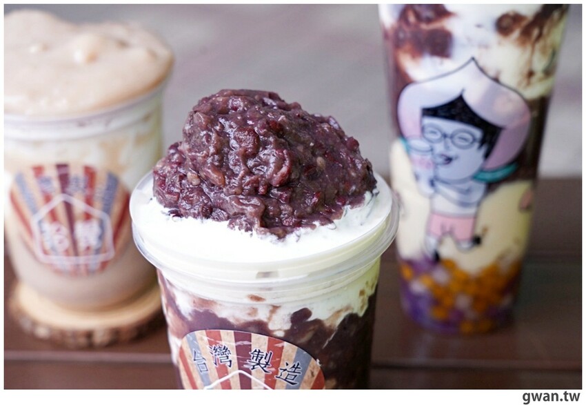 咀嚼控快筆記～層層配料超滿足,這杯根本配料吃到飽！