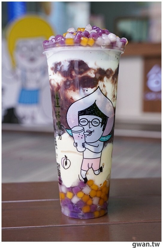 咀嚼控快筆記～層層配料超滿足,這杯根本配料吃到飽！
