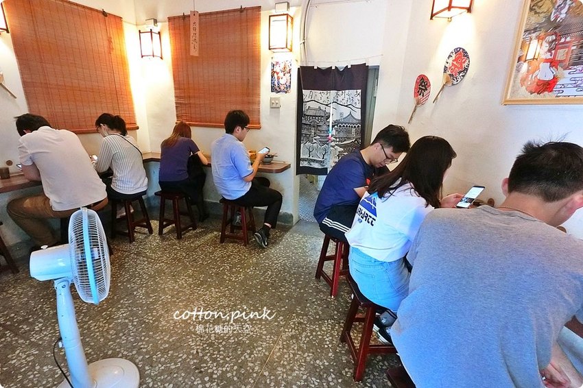 台中柳川最強-火曜二代目拉麵,滿滿叉燒入口即化,大推日式叉燒飯吃過就回不去了……中午也有開喔! 台中柳川最強-火曜二代目拉麵,滿滿叉燒入口即化,大推日式叉燒飯吃過就回不去了……中午也有開喔!