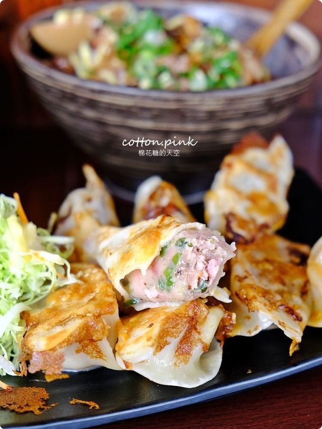 台中柳川最強-火曜二代目拉麵,滿滿叉燒入口即化,大推日式叉燒飯吃過就回不去了……中午也有開喔! 台中柳川最強-火曜二代目拉麵,滿滿叉燒入口即化,大推日式叉燒飯吃過就回不去了……中午也有開喔!