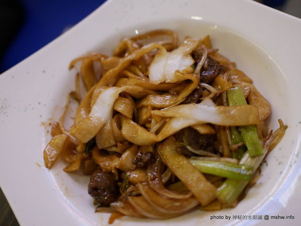 帥鍋冰室港式懷舊茶餐廳：【食記】台中帥鍋冰室港式懷舊茶餐廳 Handsome Drink@西屯捷運BRT澄清醫院 : 從高潮的咖哩轉化為地道的港式料理,份量多些會更美好!