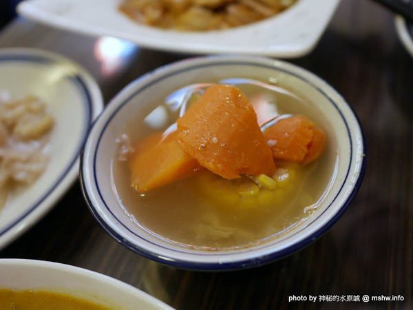 帥鍋冰室港式懷舊茶餐廳：【食記】台中帥鍋冰室港式懷舊茶餐廳 Handsome Drink@西屯捷運BRT澄清醫院 : 從高潮的咖哩轉化為地道的港式料理,份量多些會更美好!