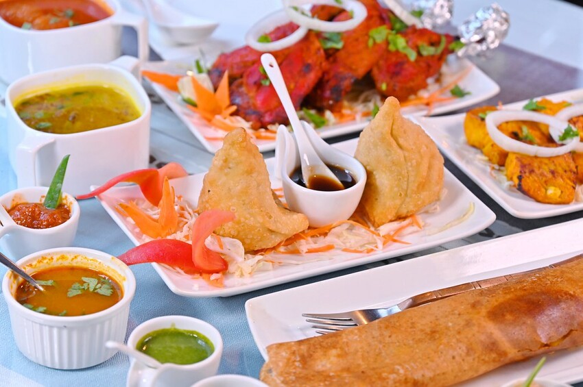 台中正宗印度主廚料理百種家鄉味 繽紛香料咖哩烤餅連台灣人也推薦/斯里印度餐廳