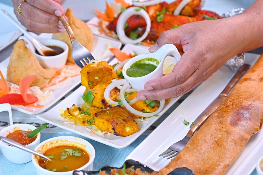 台中正宗印度主廚料理百種家鄉味 繽紛香料咖哩烤餅連台灣人也推薦/斯里印度餐廳