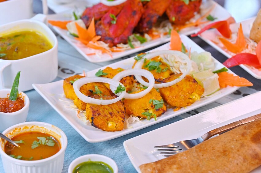 台中正宗印度主廚料理百種家鄉味 繽紛香料咖哩烤餅連台灣人也推薦/斯里印度餐廳