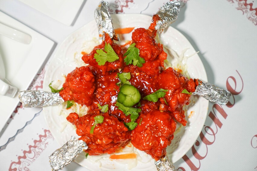 【台中西區｜美食】斯里印度餐廳。印度料理推薦，正宗印度人經營，多樣餐點香味十足，烤餅好香好吃