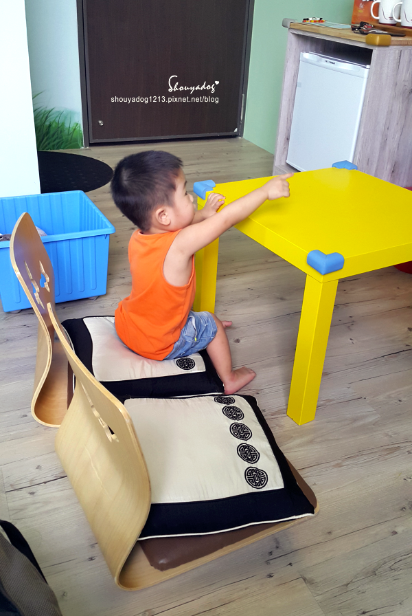 傑克堡親子民宿：【親子旅館】溜滑梯X球池 孩子們的瘋狂天堂  傑克堡 近花園夜市的台南北區住宿