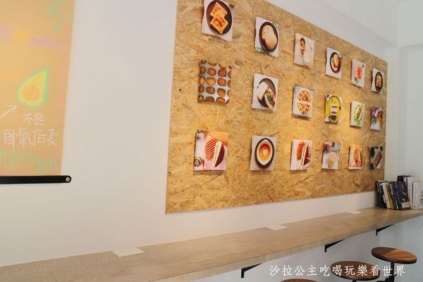 Naked Deli loves Sandwich 三明治實驗室：內湖早午餐『Naked Deli loves Sandwich 三明治實驗室』現榨果汁/咖啡/捷運西湖站