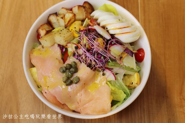 Naked Deli loves Sandwich 三明治實驗室：內湖早午餐『Naked Deli loves Sandwich 三明治實驗室』現榨果汁/咖啡/捷運西湖站