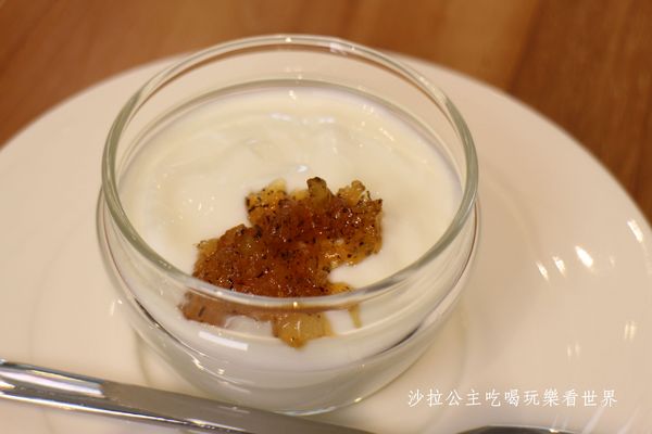 Naked Deli loves Sandwich 三明治實驗室：內湖早午餐『Naked Deli loves Sandwich 三明治實驗室』現榨果汁/咖啡/捷運西湖站