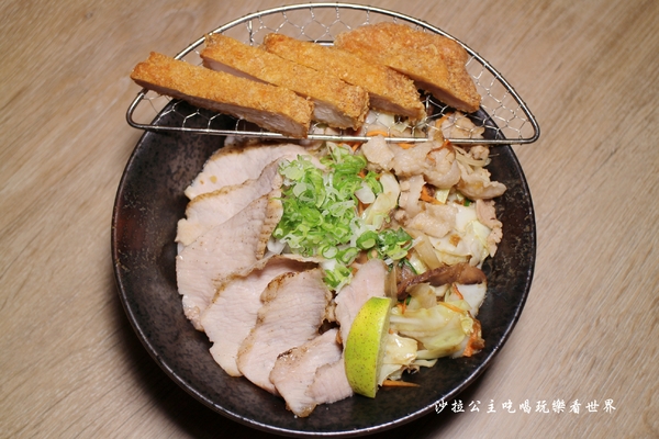 御台所日式輕食早午餐:板橋日式輕食『御台所』朝食/丼飯/鍋物/三隻小豬一次吃到多種口味超大份量