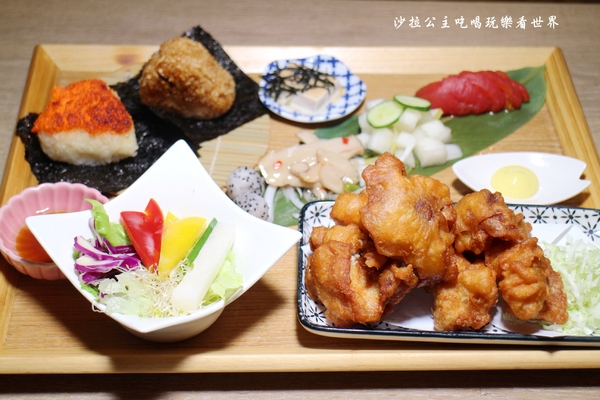 御台所日式輕食早午餐:板橋日式輕食『御台所』朝食/丼飯/鍋物/三隻小豬一次吃到多種口味超大份量