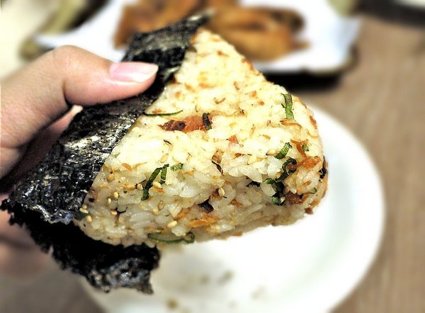 御台所：【板橋居酒屋】御台所，生啤酒喝到飽 / 一魚二吃 / 基隆漁港現撈直送漁獲