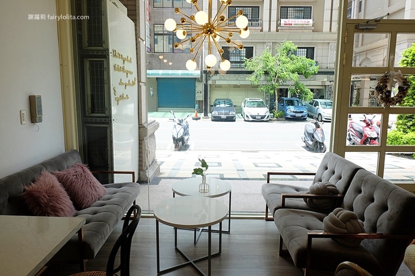 Dasiy Cafe。八德隱藏版超美咖啡廳 低調一間藏巷弄,平價甜點只要90元,不限時超佛心! @蹦啾♥謝蘿莉 La vie heureuse