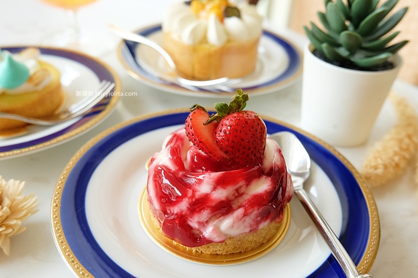 Dasiy Cafe。八德隱藏版超美咖啡廳 低調一間藏巷弄,平價甜點只要90元,不限時超佛心! @蹦啾♥謝蘿莉 La vie heureuse