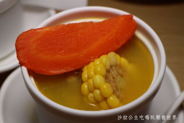 瑞記海南雞飯 Ruikee Hainanese Chicken Rice:信義區人氣美食『瑞記海南雞飯 Ruikee Hainanese Chicken Rice』煲湯\捷運市政府站