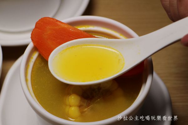 瑞記海南雞飯 Ruikee Hainanese Chicken Rice:信義區人氣美食『瑞記海南雞飯 Ruikee Hainanese Chicken Rice』煲湯\捷運市政府站