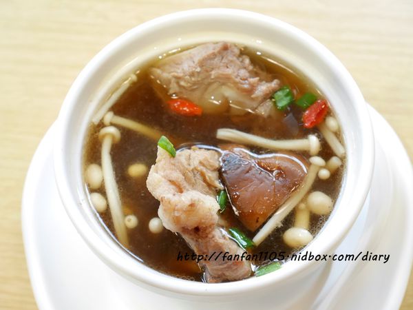 瑞記海南雞飯 Ruikee Hainanese Chicken Rice 黃澄澄的海南雞 香嫩誘人 回味無窮 愛評體驗團 (14).JPG