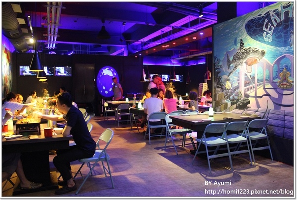 水貨-中和店：[食記]烤魚+麻辣鍋=一爐兩吃～炭火烤魚初體驗就在水貨-中和店