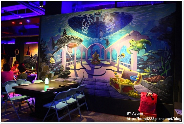 水貨-中和店：[食記]烤魚+麻辣鍋=一爐兩吃～炭火烤魚初體驗就在水貨-中和店