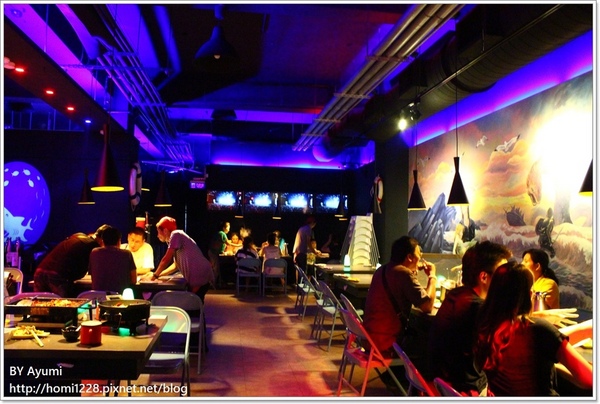 水貨-中和店：[食記]烤魚+麻辣鍋=一爐兩吃～炭火烤魚初體驗就在水貨-中和店