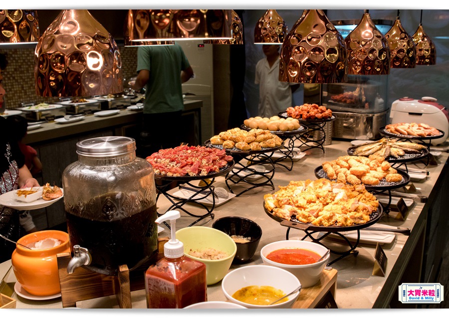 BUFFET065.jpg