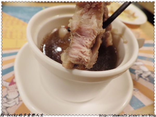 <內湖|美食>海南雞/海南雞飯/永吉路美食/肉骨茶/喇沙湯面/信義區好吃的/市政府捷運站/內湖/瑞記海南雞飯