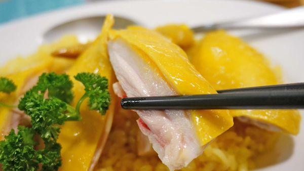【台北美食】瑞記海南雞飯-軟嫩到幾乎不用咬動就能入口的海南雞肉飯