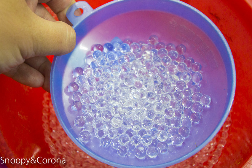 【宜蘭景點】五結親子景點|鬥陣來七桃科技體驗館~AR、VR互動體驗,手機撈魚、雷射神偷、電頭毛做造型,雨天備案來這裡