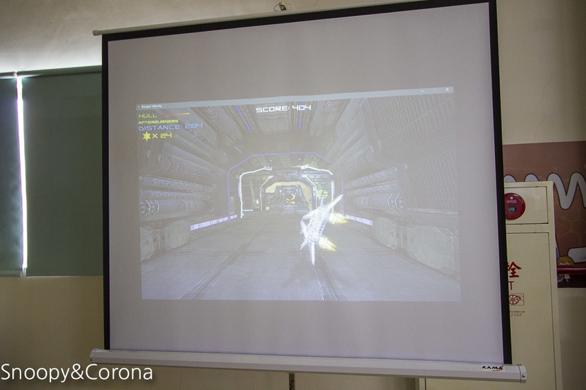 【宜蘭景點】五結親子景點|鬥陣來七桃科技體驗館~AR、VR互動體驗,手機撈魚、雷射神偷、電頭毛做造型,雨天備案來這裡