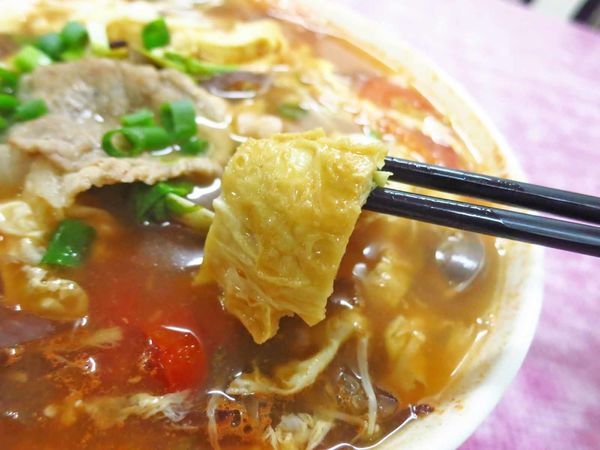 【新莊美食】天香麵食館-酸酸甜甜的美味番茄麵