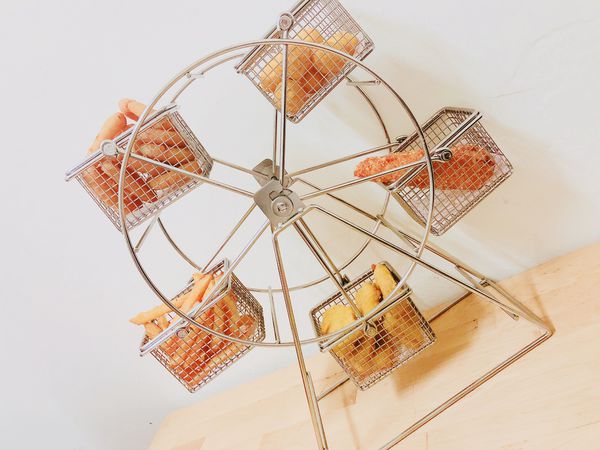 捷運中山國中站✿徒步3分-小時光✿食尚玩家推薦 ! 摩天輪炸物吃飽飽超吸睛~