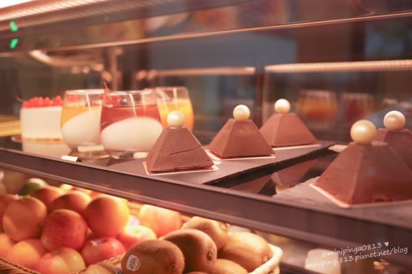 【美食｜台北松山】徒步３分‧小食光｜搬家囉!近中山國中捷運站‧靜謐巷弄內的法式美味下午茶簡餐.咖啡‧早午餐-每天都有隱藏版蛋糕!